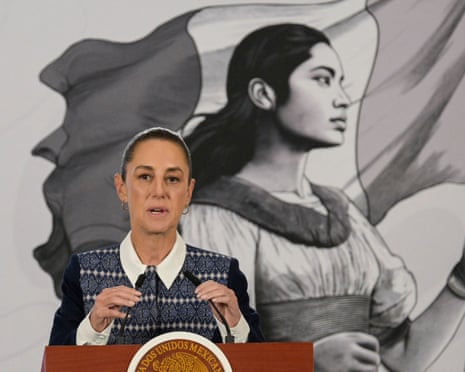 墨西哥总统克劳迪娅Sheinbaum”/><p>Sheinbaum 的立场代表了墨西哥近年来采取的更为宽松的态度的转变。尽管移民和贸易等问题的紧张局势升级,但该国经常寻求与美国保持相对友好的关系。 <strong>通过对抗特朗普</strong>,谢因鲍姆表明墨西哥不再愿意简单地默许美国的要求,特别是当这些要求以牺牲墨西哥利益或公民为代价时。</p><p>墨西哥国民在美国拘留期间的死亡一直是一个特别的争论点,墨西哥政府表达了<strong>愤怒并要求追究责任</strong>。希恩鲍姆明确表示,她将毫不犹豫地<strong>捍卫墨西哥公民的权利和福祉</strong>,即使这意味着与特朗普政府对抗。</p><img src=