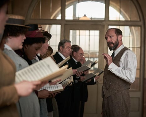 Ralph Fiennes conducts in The Choral.