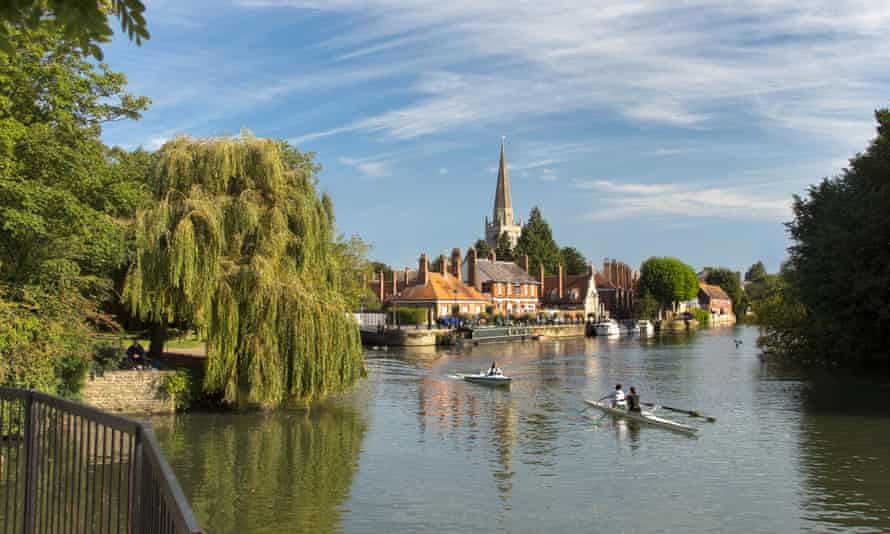 Let’s move to Abingdon, Oxfordshire: ‘Oxford’s full, so why not try ...