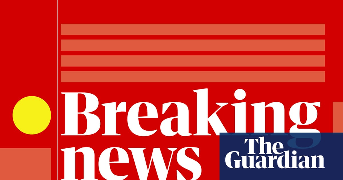 Police urgently' looking for prisoner freed by mistake in London