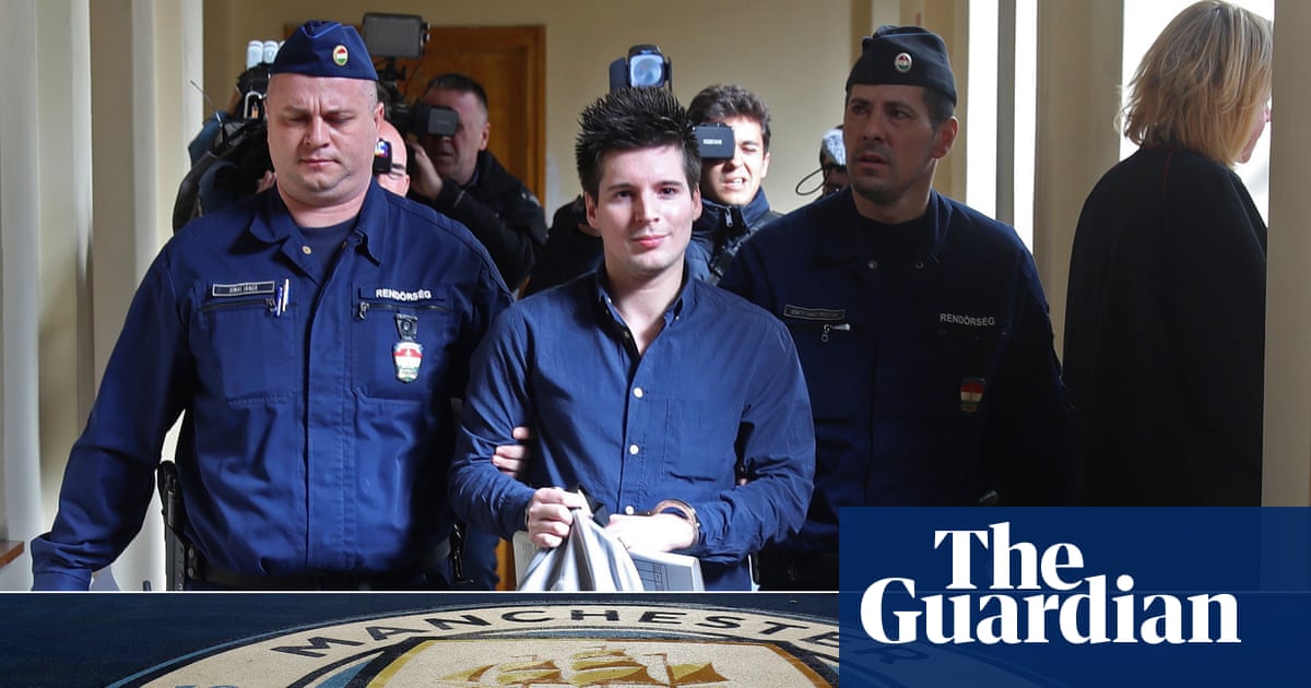 Rui Pinto, fundador de Football Leaks, habla ante los medios tras conocerse la condena al Manchester City por infracciones financieras.