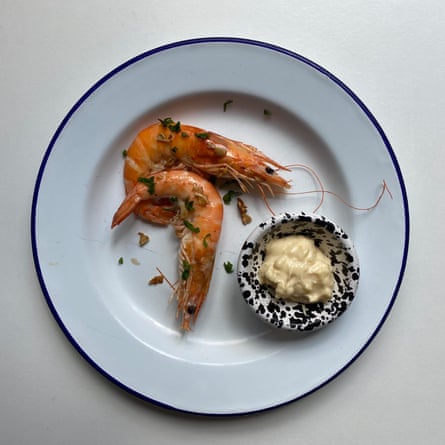 Poach, don’t fry – Sam and Eddie Hart’s garlic prawns