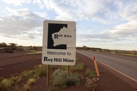 A roadside Roy Hill mine sign