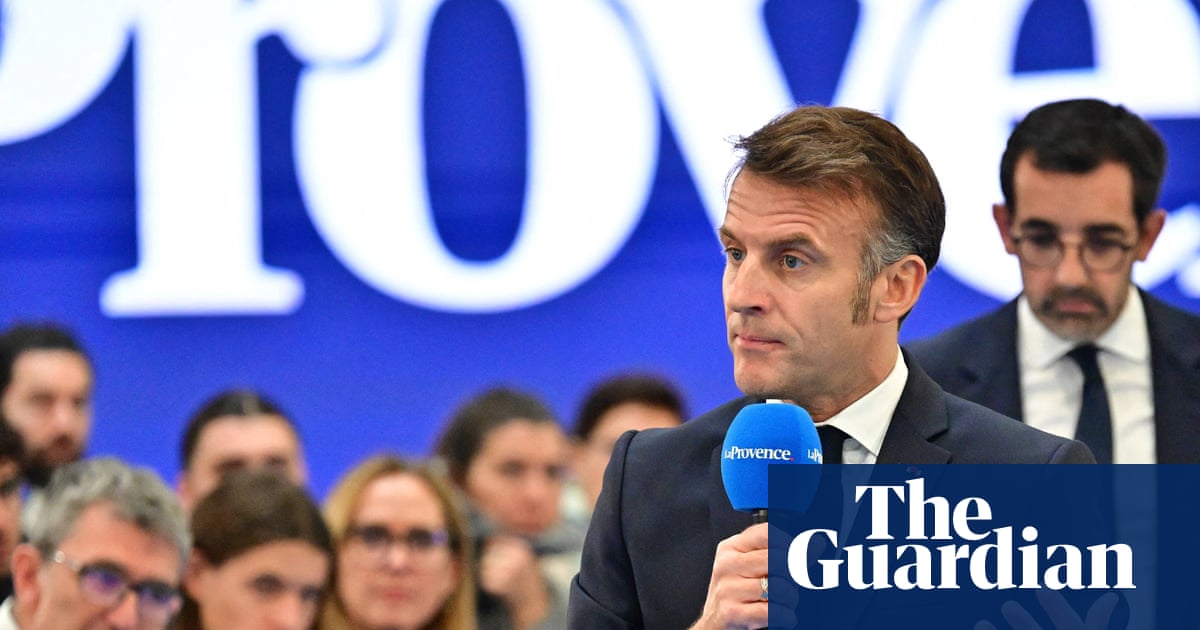 France plans social media ban for under-15s from September 2026