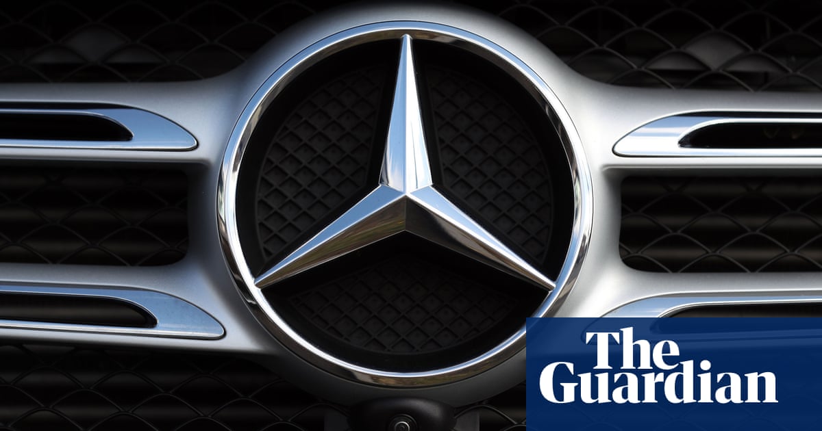 UK Mercedes-Benz car owners seek damages over alleged emissions cheating