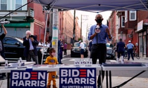 Barack Obama speaks to volunteers at a voter activation center (VAC) in Philadelphia.