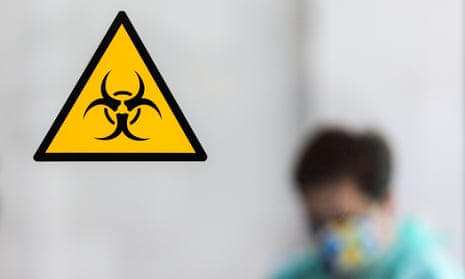 Washington insists that it does not fund biological weapons research anywhere, much less in Ukraine: A – a claim backed up by a bevy of international organisations and non-proliferation advocates.