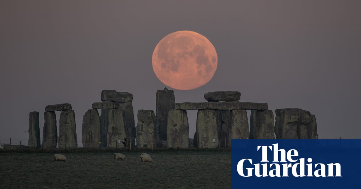 Why is tonight's full moon called a pink supermoon? | The moon | The Guardian