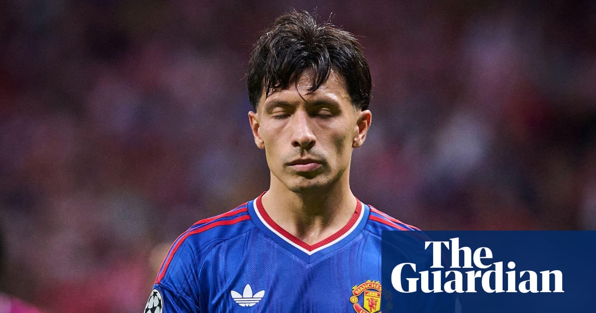 Martínez apologises to Manchester United’s director of football Wilcox after outburst
