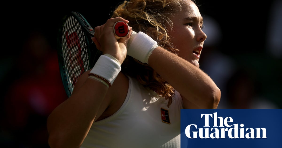 Mirra Andreeva zieht mit einem klaren Sieg über Navarro ins Viertelfinale ...