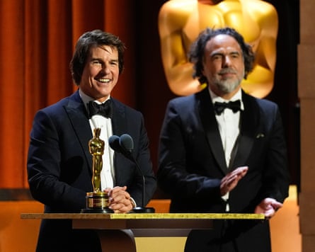 Cruise with Oscar-winning film director Alejandro González Iñárritu, who presented the award.