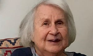 Leah Fritz, who was born in New York, moved to London with her husband, the artist Howard Fritz, when she retired. She took up poetry and became a well-known figure at venues all over the capital