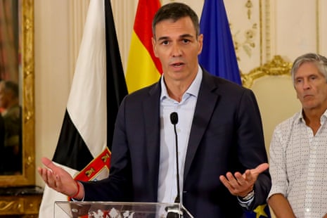 Spanish prime minister Pedro Sánchez speaking at a press conference.