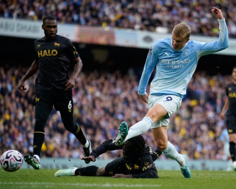 Erling Haaland slots home Manchester City’s third goal against Ipswich