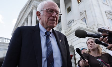 İlk Şey: Rusya Kiev'i 'kamikaze' insansız hava araçlarıyla vurdu | ABD haberleri 2 Bernie Sanders