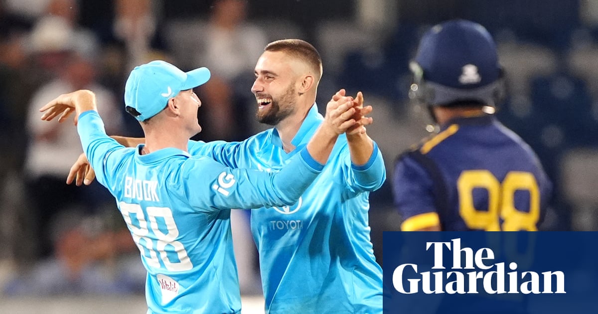 Brook and Jacks lead resurgent England into tri-series with World Cup.
