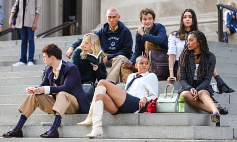 The Gossip Girl cast are seen on set in New York City.