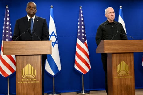 US Secretary of Defence Lloyd Austin (L) and Israel’s Defence Minister Yoav Gallant give a joint press conference in Tel Aviv.