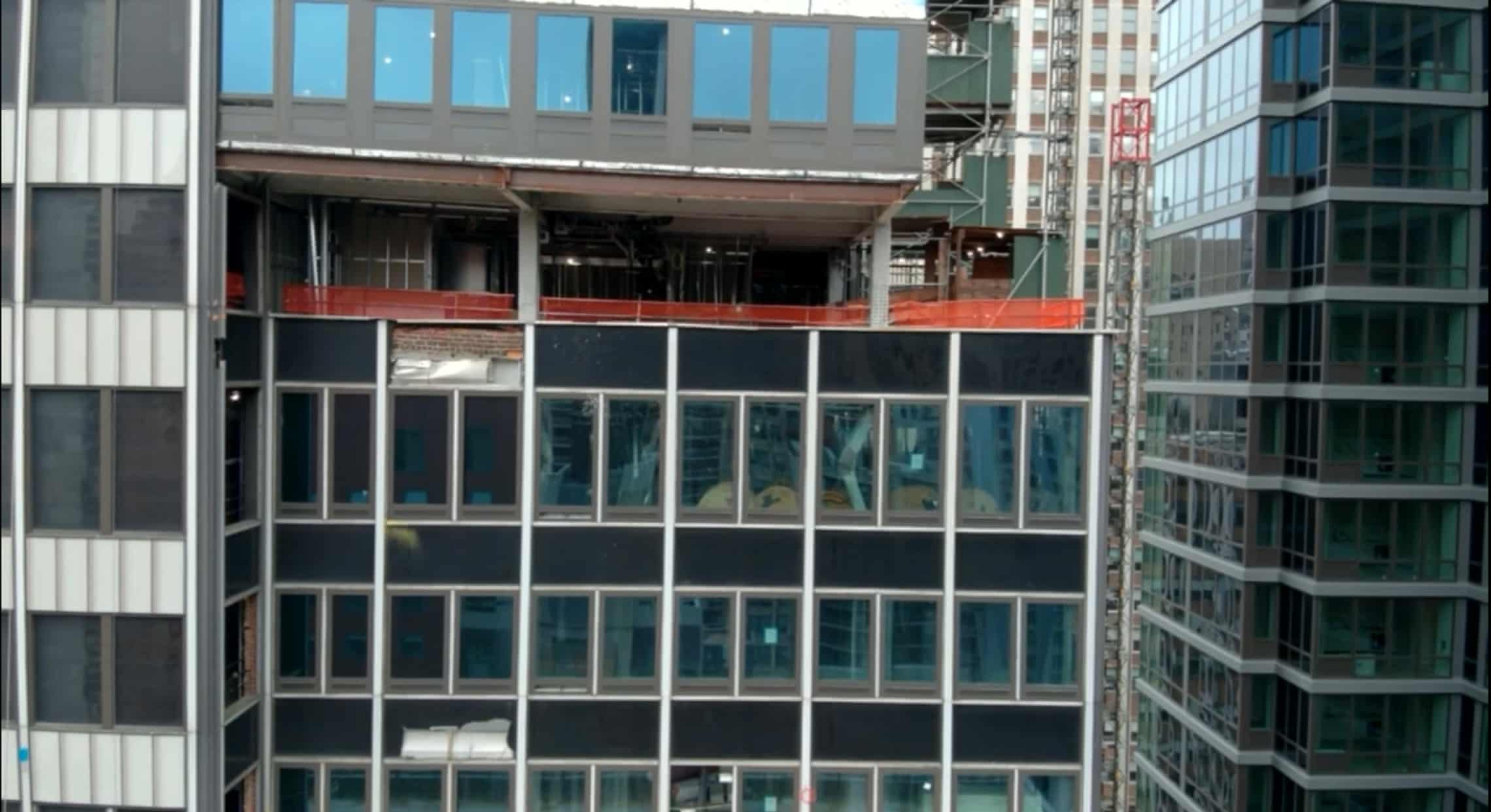 Manhattan buiding evacuated
