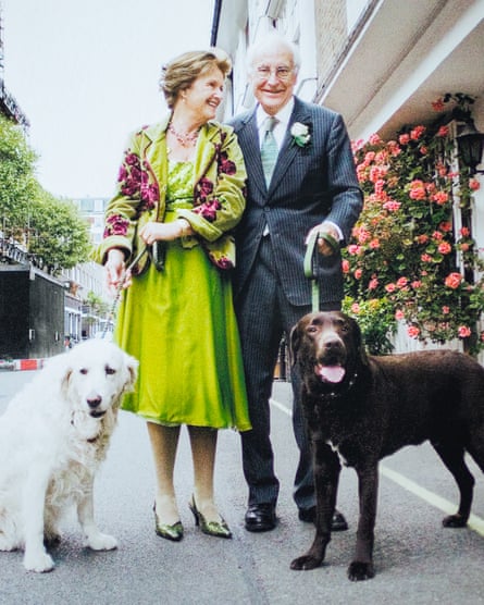 Les âmes sœurs… Virginia et Alan le jour de leur mariage en 2010.
