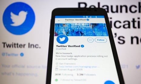 Kalksten Reklame Minefelt Twitter blue check unavailable after impostor accounts erupt on platform |  X (formerly known as Twitter) | The Guardian
