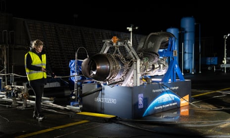 Rolls-Royce AE2100 hydrogen test at Boscombe Down