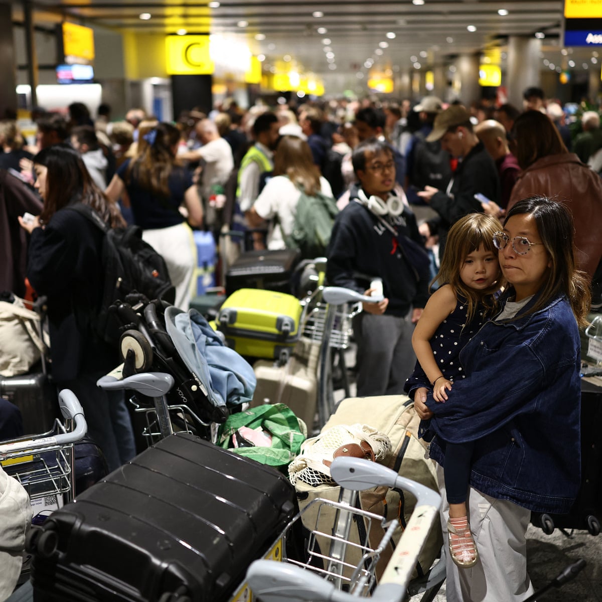 Nats boss to meet UK transport secretary as second day of flight chaos takes cancellations past 1,300 – business live