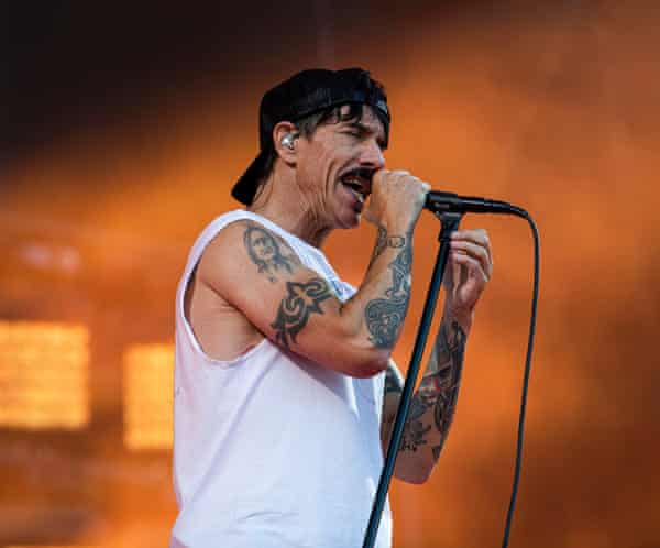 Red Hot Chili Peppers Review Still Cooking In Late Middle Age Pop And Rock The Guardian Red Hot Chili Peppers Review Still Cooking In Late Middle Age Pop And Rock The Guardian