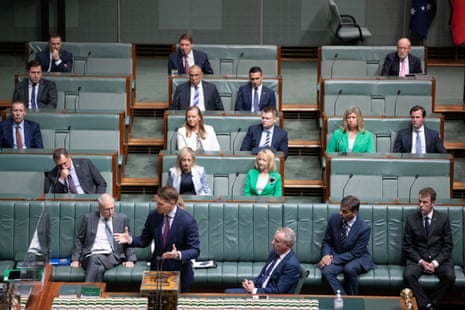 Andrew Hastie 向房子道歉