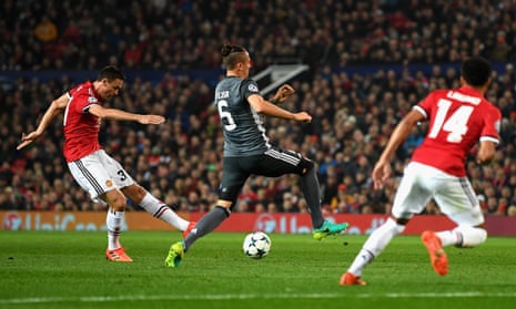 Nemanja Matic takes a shot which leads to an own goal by Mile Svilar.
