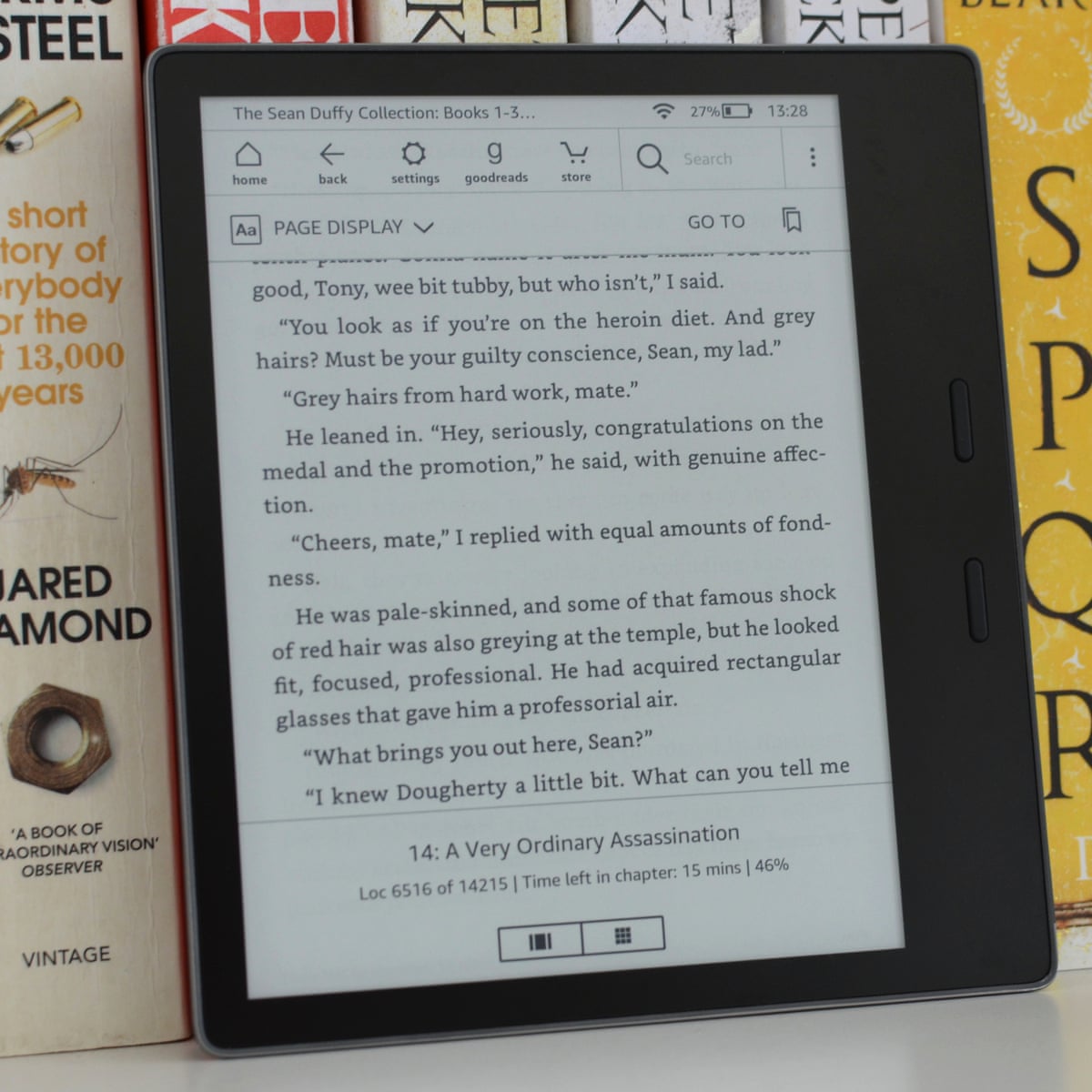 Amazon Kindle Oasis 2019 Review The Most Paper Like Reader Yet Kindle The Guardian