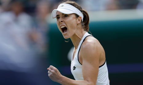 Alizé Cornet roars in celebration on her way to defeating Iga Swiatek at Wimbledon