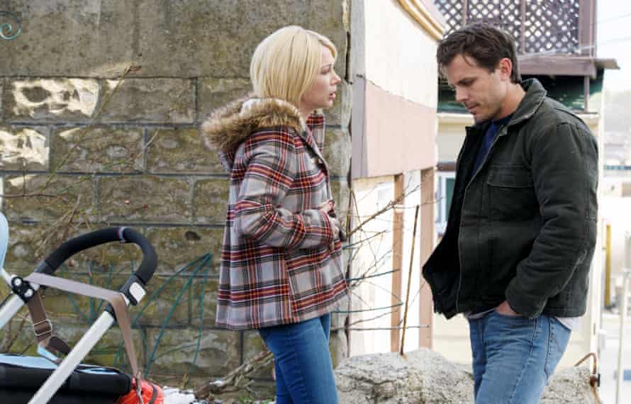 Michelle Williams and Casey Affleck in Manchester By the Sea.