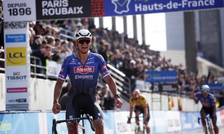 Van Der Poel wins Paris-Roubaix after Degenkolb crash and Van Aert flat