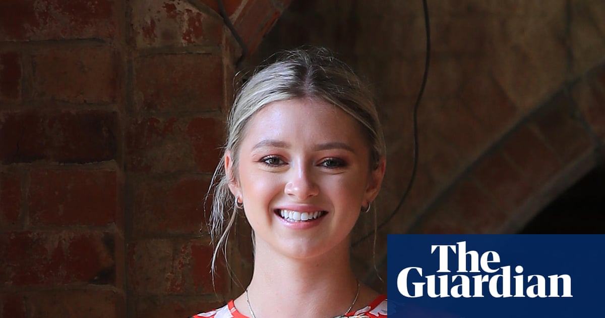 UK woman who refused cancer drugs was influenced by mother, inquest finds