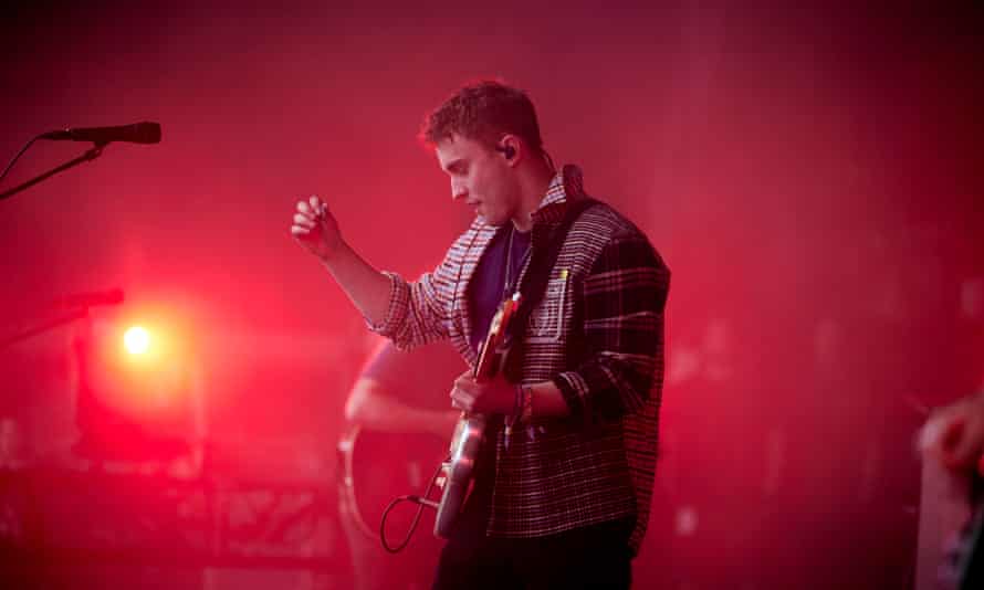 sam fender