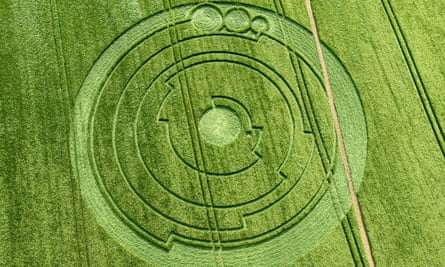 The crop circle at Barbury Castle, Wiltshire, on 1 June 2008.