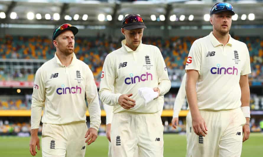 Joe Root, Jack Leach and Ollie Robinson