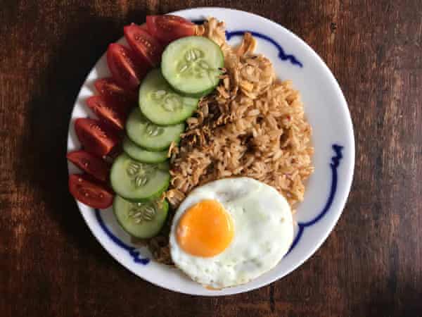 How To Cook The Perfect Nasi Goreng Recipe Felicity Cloake Food The Guardian