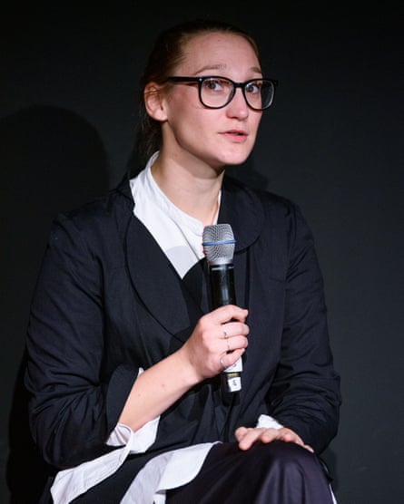 La créatrice de mode Phoebe English, l'une des conférencières du festival Design for Planet.