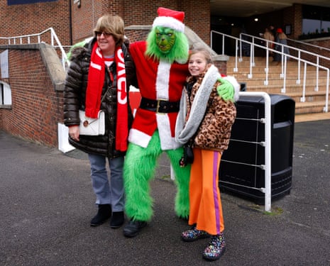 The Grinch turned up last year on Boxing Day at Kempton and posed for a picture with some racegoers.