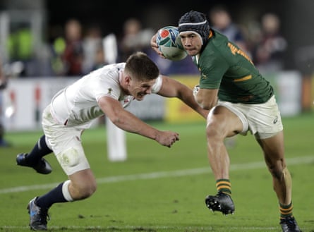 South Africa’s Cheslin Kolbe (right) cuts inside England’s Owen Farrell on the way to scoring a try during the Rugby World Cup final in 2019.