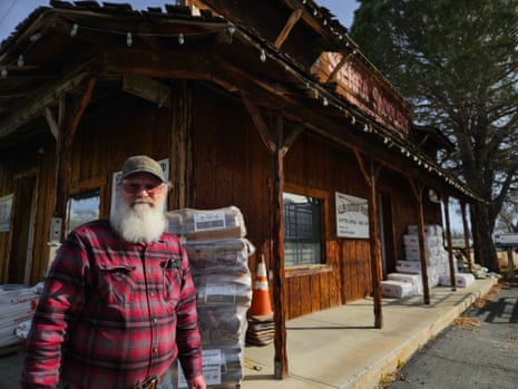 Revealed: The rural Californians who can't sell their businesses â because LA is their landlord | California | The Guardian