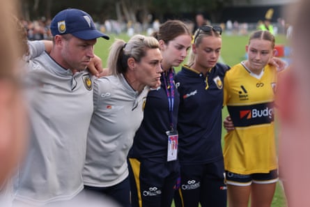 Emily Husband speaks to the Central Coast Mariners players after victory against Wellington Phoenix