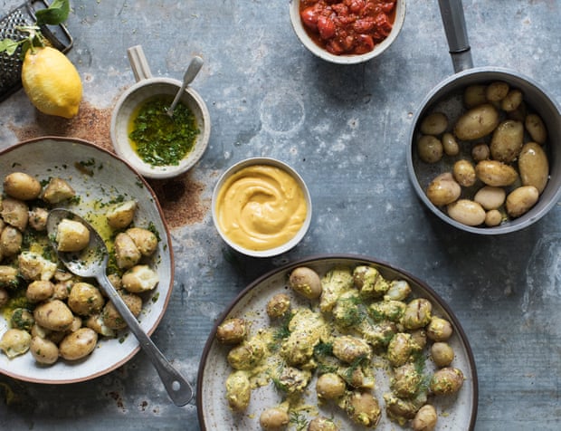 Simple jersey royals with four dressings.