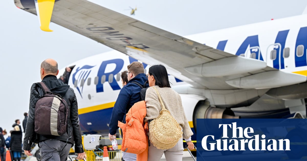 Bailiffs board Ryanair plane after airline refuses to pay delayed flight compensation