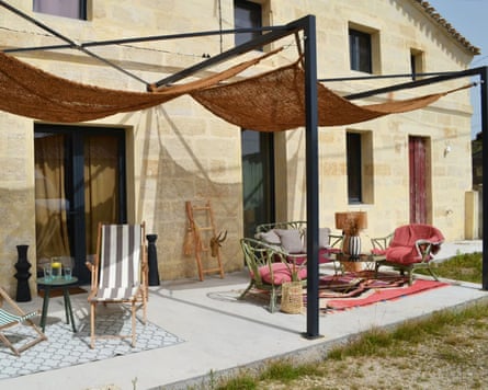 Coconut fibre shade sail covering an outside patio space