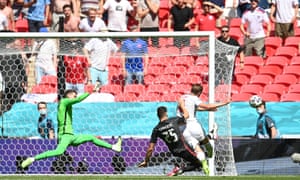 Harry Kane shoots wide and slams into the post