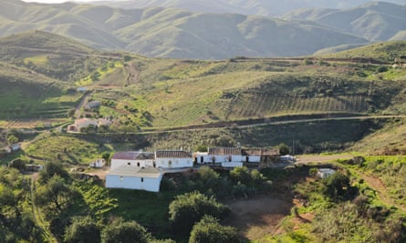 The Serra do Caldeirao mountains.