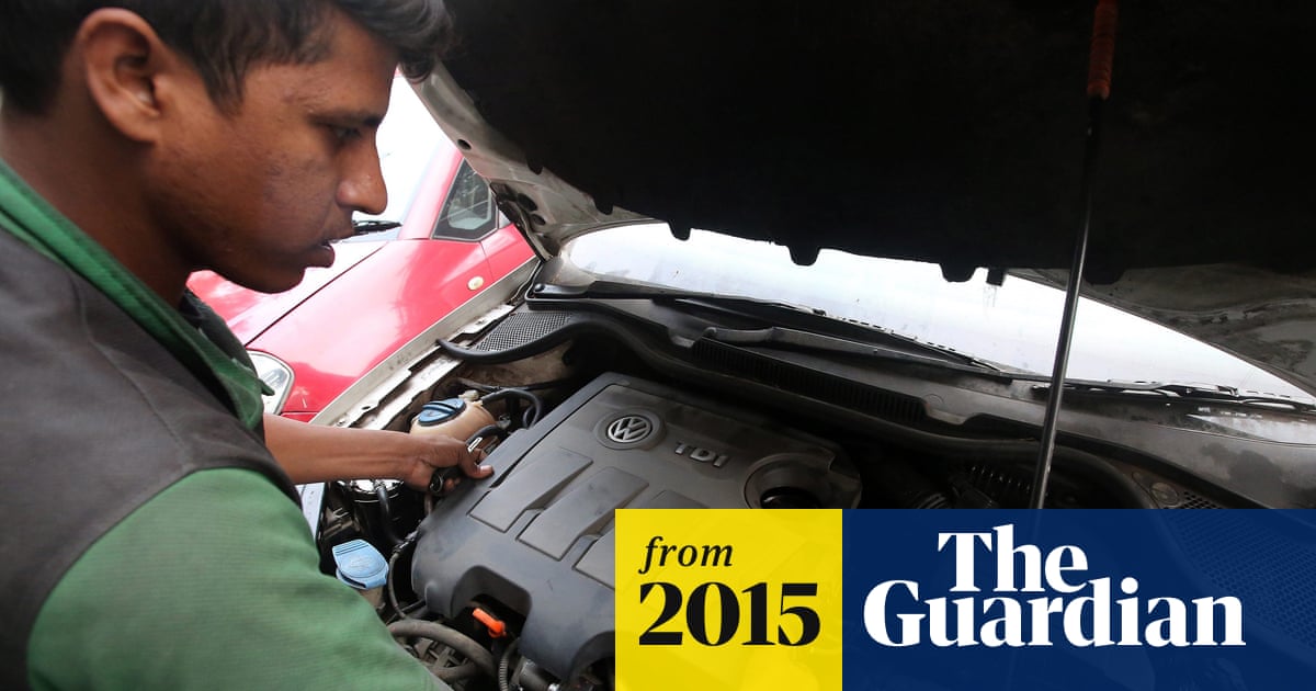 Volkswagen takes €20bn loan as emissions crisis deepens | Volkswagen